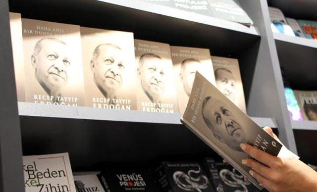 Cumhurbaşkanı Erdoğan’ın kitabı raflarda yerini aldı