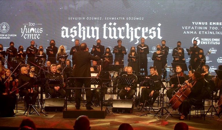 Kültür ve sanat dünyası ‘Aşkın Türkçesi’ programında bir araya geldi Kültür ve sanat dünyası ‘Aşkın Türkçesi’ programında bir araya geldi